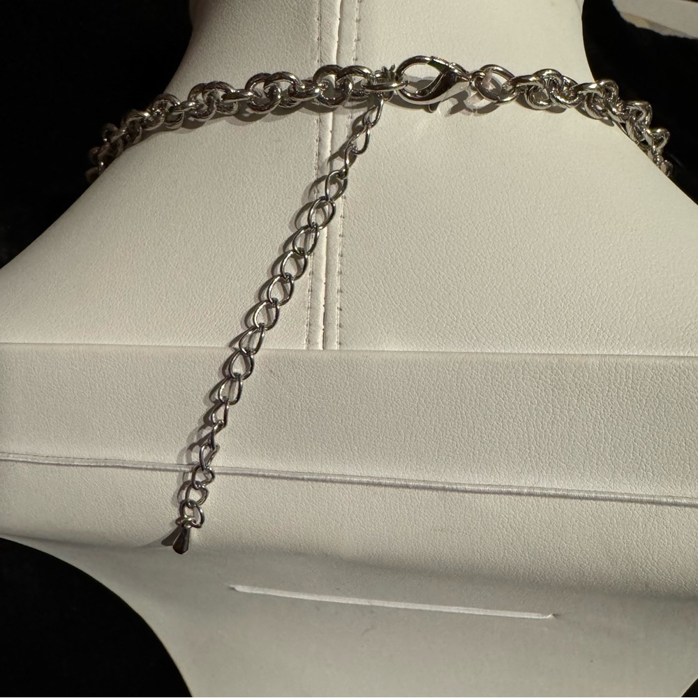 Stunning Bridal Jewelry Marquis Glass Rhinestone Bib Necklace - Picture 5 of 5